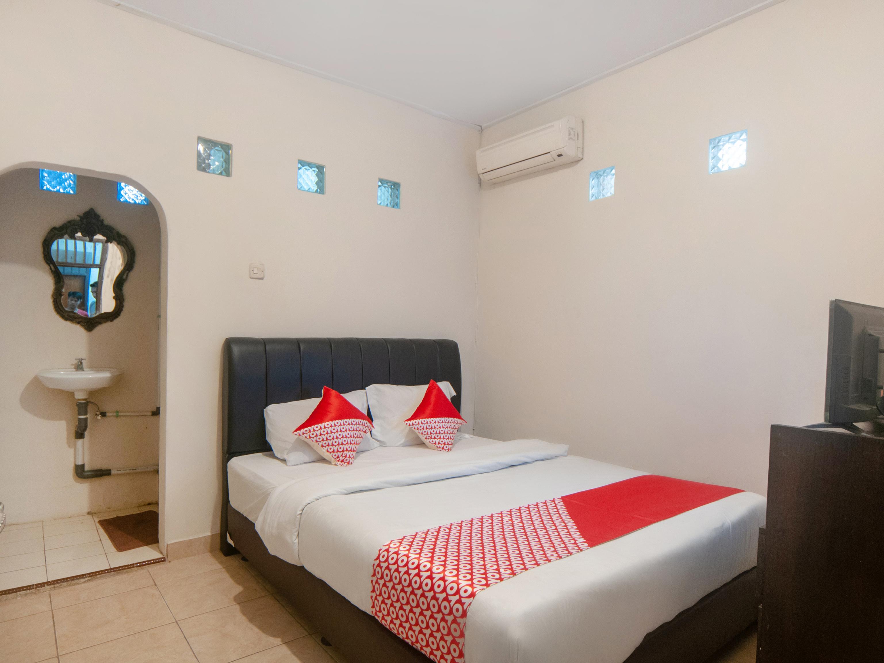 Oyo 2256 Danysa Guesthouse Джакарта Екстер'єр фото